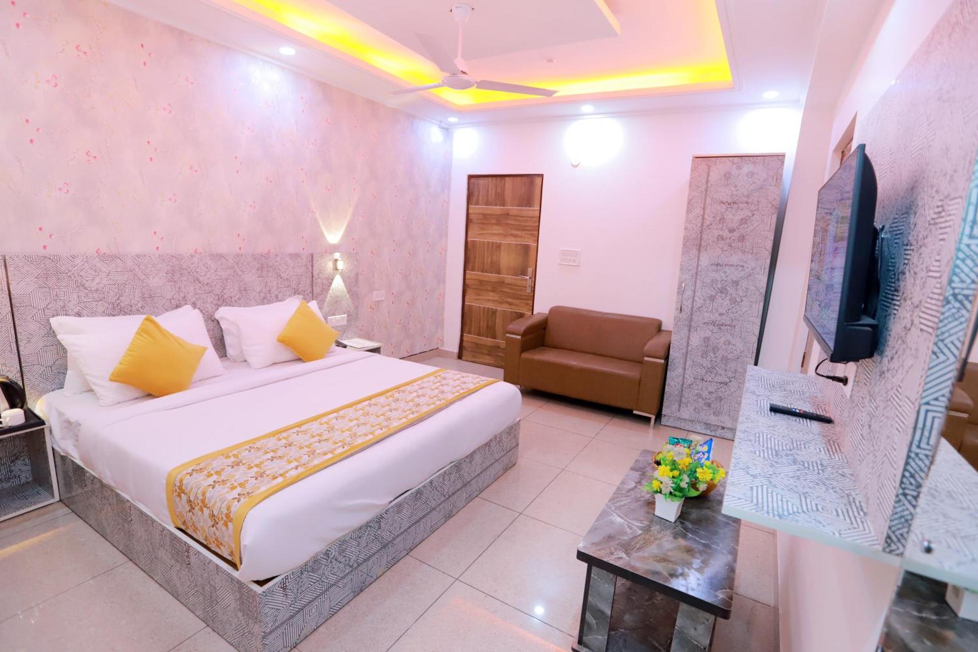 Oaks Inn Plaza Delhi Airport New Delhi Exterior photo